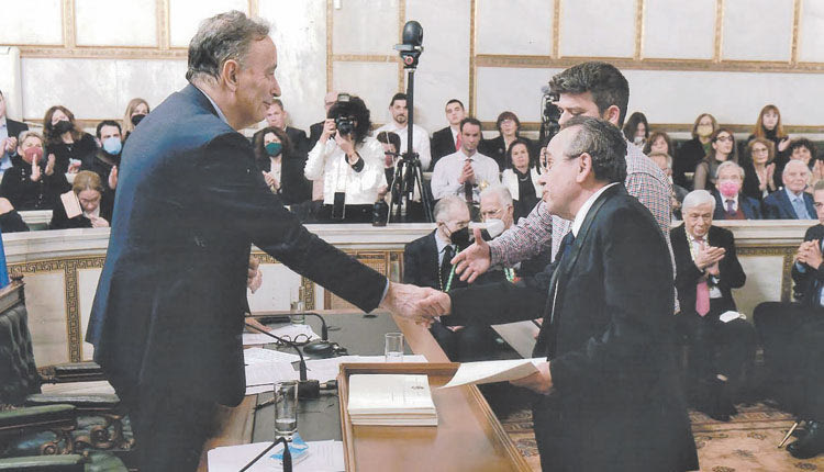 Από την απονομή του βραβείου στους κ.κ. Μιχάλη Μεταξά  και Μανόλη Μαραγκάκη στην Ακαδημία Αθηνών