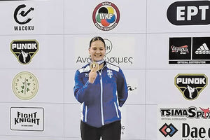 ΧΡΥΣΟ ΜΕΤΑΛΛΙΟ ΣΤΟ ΠΑΓΚΟΣΜΙΟ ΚΥΠΕΛΛΟ ΚΑΡΑΤΕ ΤΗΣ ΑΘΗΝΑΣ Σπουδαία διάκριση για την Κυδωνάκη