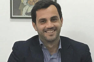 Τέσσερις μέχρι στιγμής οι υποψηφιότητες στον Δήμο Χερσονήσου, όπου φαίνεται ότι θα έχουμε και το μεγαλύτερο ντέρμπι - πιθανόν - μετά το Ηράκλειο. Οι υποψήφιοι κατεβαίνουν «σκληρά», ενώ με δεδομένο το κλίμα στην περιοχή, φαίνεται ότι είναι ζήτημα τιμής να μην κάνει κάποιος πίσω.