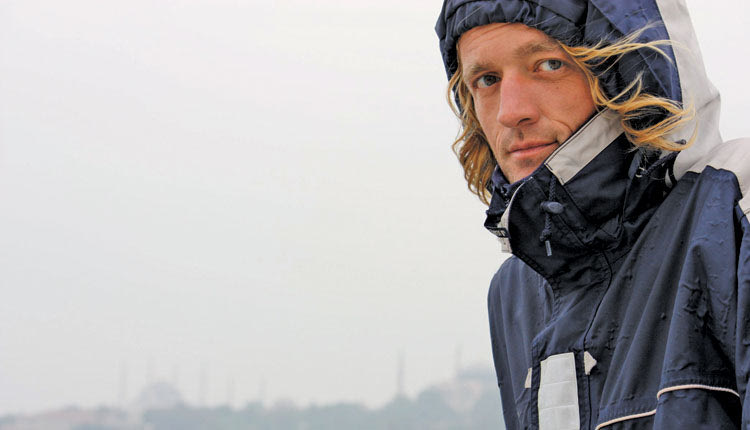 Για το όνειρό του για επέκταση της ιστιοπλοϊκής σεζόν τον χειμώνα μιλάει στην “Π” ο κυβερνήτης σκαφών Γιώργος Νικολαΐδης