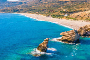 Μια ακόμα μεγάλη επένδυση σχεδιάζεται στην Κρήτη, αυτήν τη φορά στην περιοχή Τριόπετρα, στη νότια πλευρά του νομού Ρεθύμνης