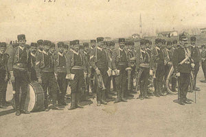 ΦΩΤΟΗΜΕΡΑΣ: Αρχές εικοστού αιώνα, η Μουσική της Κρητικής Χωροφυλακής μετά του Αρχιμουσικού Τούλη.