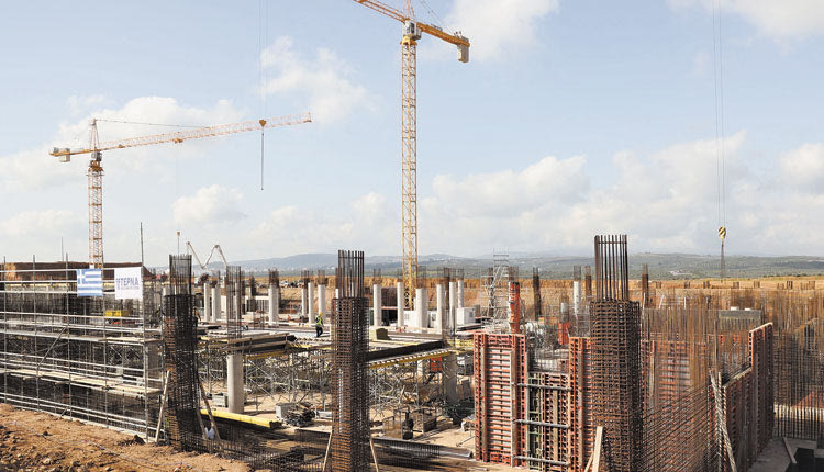 «Ένα από τα μεγαλύτερα εργοτάξια  της Μεσογείου» χαρακτήρισε  το εργοτάξιο του αεροδρομίου  ο Κυριάκος Μητσοτάκης