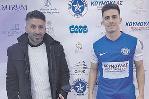 Ο Κότσις δεξιά με τον Ρομάνο