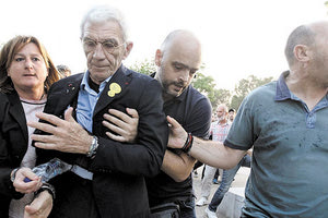 Ξεκίνησε χθες, ύστερα από επτά αναβολές, η δίκη για την επίθεση εναντίον του τέως δημάρχου Θεσσαλονίκης, Γιάννη Μπουτάρη, κατά τη διάρκεια εκδήλωσης μνήμης για τη Γενοκτονία των Ποντίων, τον Μάιο του 2018, στην πλατεία Λευκού Πύργου.