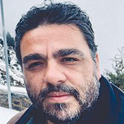 Ο Βασίλης Κοντεζάκης