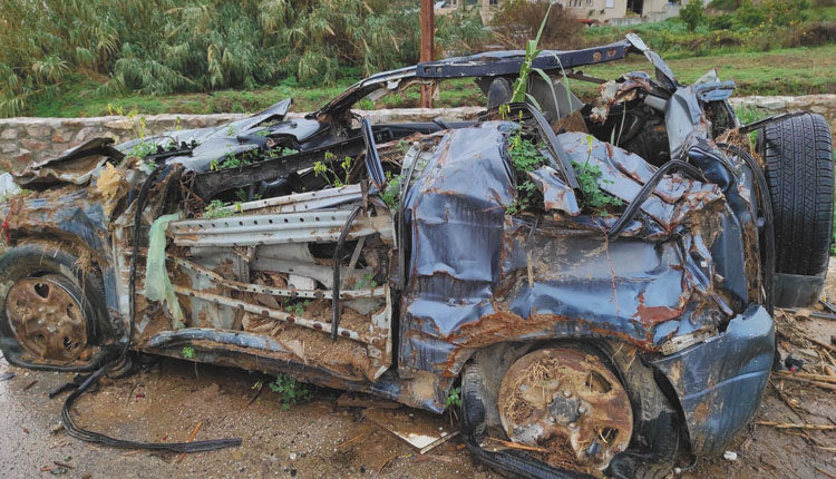 Μα είναι δυνατόν 3 μήνες μετά την καταστροφή στην Αγία Πελαγία η εικόνα να είναι τέτοια;