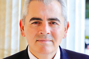 Ο Μάξιμος Χαρακόπουλος