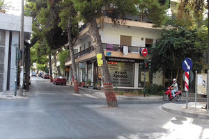 η ασχήμια με τα δέντρα στο Ηράκλειο