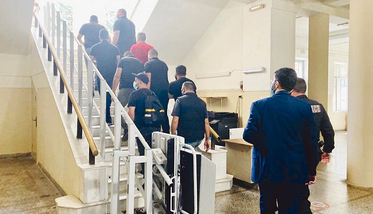 στο εδώλιο τα μέλη της «φαμίλιας» για την επιχείρηση στο Φόδελε 