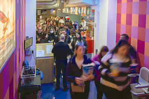 Πλήθος κόσμου κατά το τριήμερο των Φώτων στον κινηματογράφο ODEON TALOS PLAZA