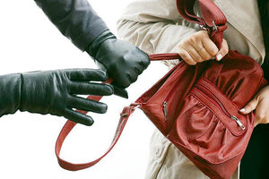 τσαντάκιας