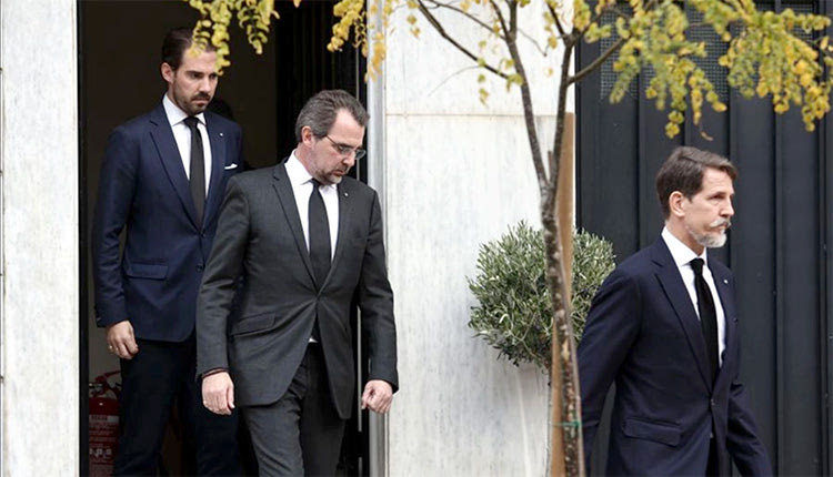 Στο Μέγαρο Μαξίμου πήγαν οι γιοι του Κωνσταντίνου