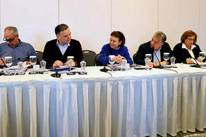 σύσκεψη παρουσία της υπουργού Πολιτισμού, Λίνας Μενδώνη και του Περιφερειάρχη Κρήτης Σταυρού Αρναουτάκη