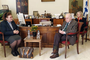 Οι επαφές του δημάρχου με την υπουργό Πολιτισμού Λίνα Μενδώνη