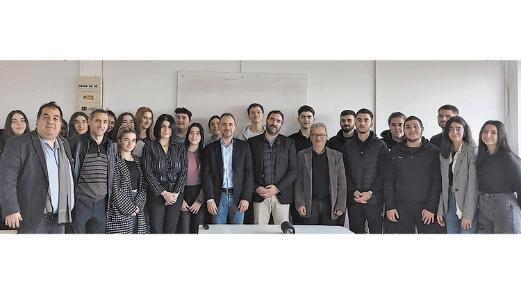 το τμήμα «Στέλεχος Διοίκησης και Οικονομίας στον τομέα του Τουρισμού» στο 1ο ΔΙΕΚ Ηρακλείου