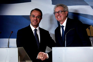 Χρήστος Σταϊκούρας με τον εκτελεστικό διευθυντή του Ευρωπαϊκού Μηχανισμού Σταθερότητας (ESM) Pierre Gramegna