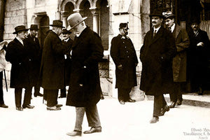 Ο Ελευθέριος Βενιζέλος αμέσωςμετά την υπογραφή της Συνθήκης της Λωζάννης, 24 Ιουλίου 1923