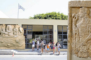 «Ο κόσμος του τάφου, καθρέπτης της ζωής» σε δυο ξεναγήσεις στο Αρχαιολογικό Μουσείο Ηρακλείου