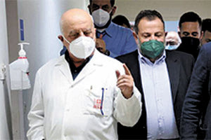 ο καθηγητής Πνευμονολογίας του πανεπιστημίου Κρήτης, Νίκος Τζανάκης