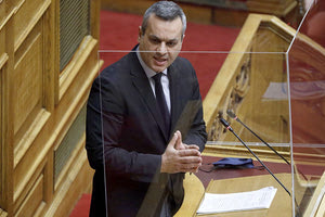 χαρης μαμουλακης