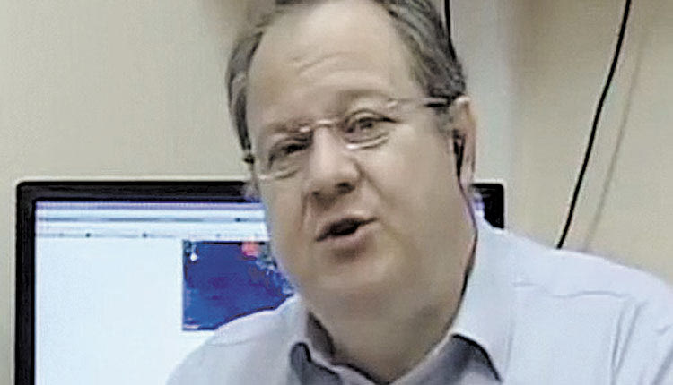 Ο κ. Παπαζάχος