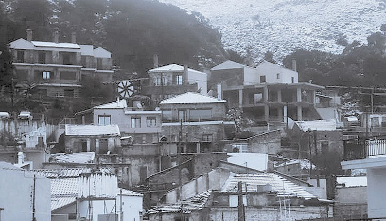 Στα «λευκά» ντύθηκε το Οροπέδιο Λασιθίου (φωτογραφία Γιάννης Σιγανός)