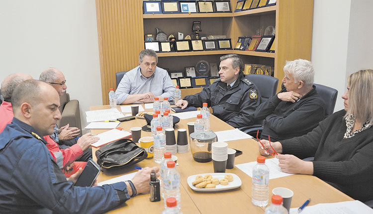 Από τη χθεσινή σύσκεψη στην Περιφέρεια