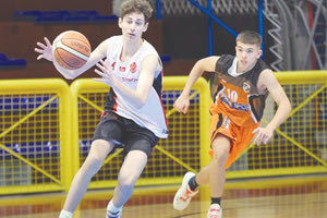 Φάση από το παιχνίδι εφήβων Ανδρογεας-ΟΦΗ