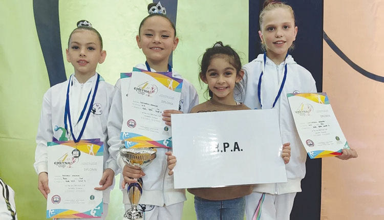 Αθλητριες από το ΗΡΑ που συμμετείχαν στους αγώνες