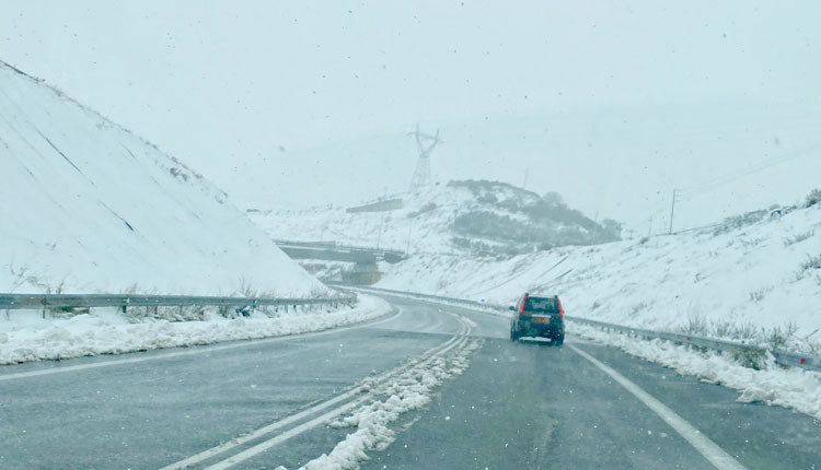 Πάνω από 1 μέτρο το χιόνι στον Ομαλό 