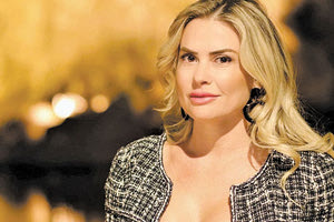 Θύμα εκβιασμού έχει πέσει η αντιδήμαρχος Βούλας-Βάρης-Βουλιαγμένης, Όλγα Πολίτη.