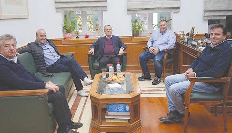 Ο Αρναουτάκης ζήτησε κρητικό όμιλο στη Γ’ Εθνική από τον Μπαλτάκο