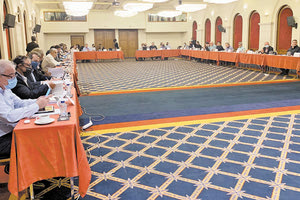 Πρέπει να είναι η πρώτη φορά που εξελέγη ομόφωνα πρόεδρος στο Περιφερειακό Συμβούλιο Κρήτης