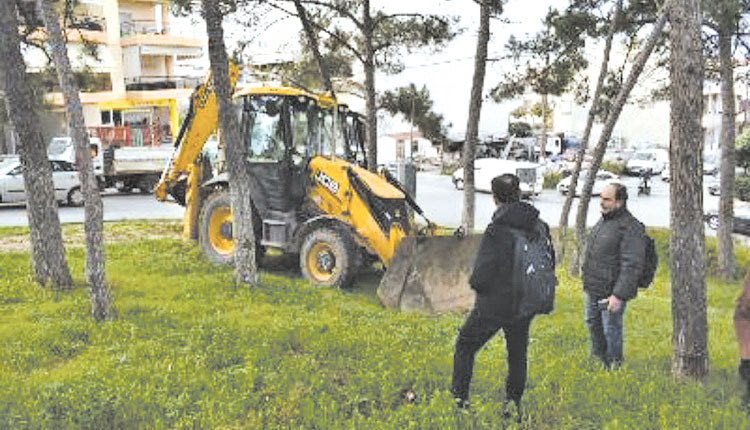 Η κινητοποίηση των κατοίκων εμπόδισε την κοπή των δέντρων