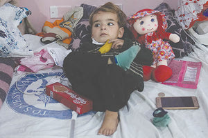 Σύμφωνα με το υπουργείο Οικογένειας και Κοινωνικών Υπηρεσιών της Τουρκίας, οι οικογένειες των 263 παιδιών που ανασύρθηκαν από τα ερείπια στην Τουρκία αγνοούνται