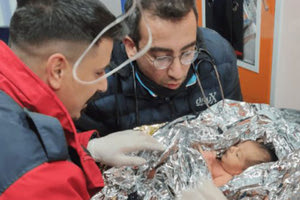 Επτά ημέρες μετά τον σεισμό και τα θαύματα συνεχίζονται…