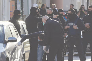 Η ψυχραιμία των αστυνομικών και η τύχη έσωσαν την «παρτίδα» στο Γάζι 