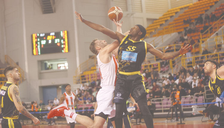 Από τους κορυφαίους του Ολυμπιακού ήταν ο Βεζένκοφ