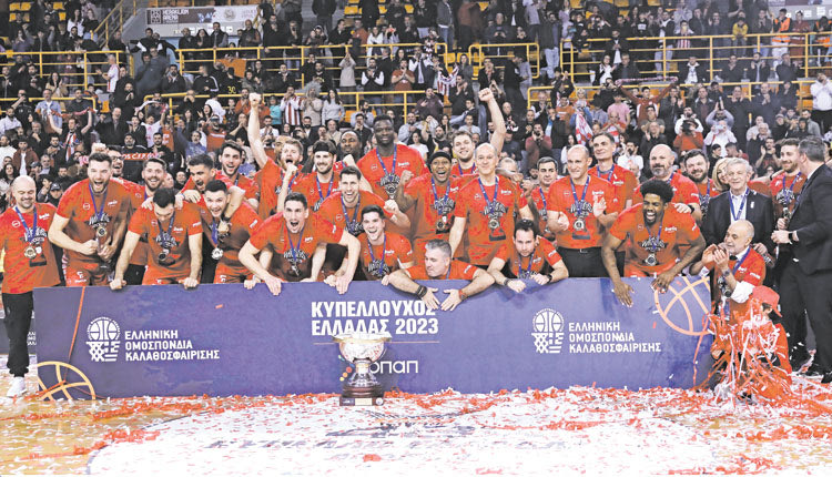 Το ενδέκατο κύπελλο Ελλάδος στην ιστορία του κατέκτησε χθες ο Ολυμπιακός