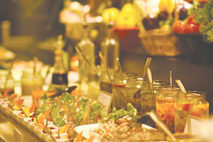 Περισσότερες από τις μισές ξενοδοχειακές μονάδες της Κρήτης, που συνολικά φθάνουν τις 1650, χωρίς να συμπεριλαμβάνονται οι βίλες και τα ενοικιαζόμενα διαμερίσματα, επιλέγουν τοπικά 