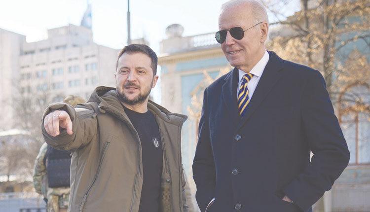 Από την επίσκεψη Μπάιντεν στην Ουκρανία