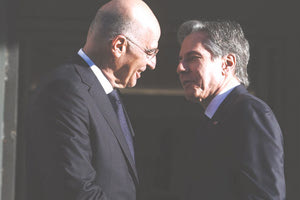 Δενδιας: Σε ιδιωτικό νοσοκομείο μετέβη ο υπουργός Εξωτερικών, αμέσως μετά τη συνάντηση που είχε με τον Αμερικανό ομόλογό του, Άντονι Μπλίνκεν.