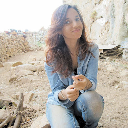 Η δρ. Μαρία Κολενδριανού