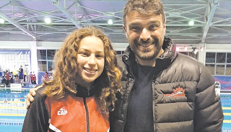 Η Στρατάκη με τον προπονητή της κ. Ακουμιανάκη