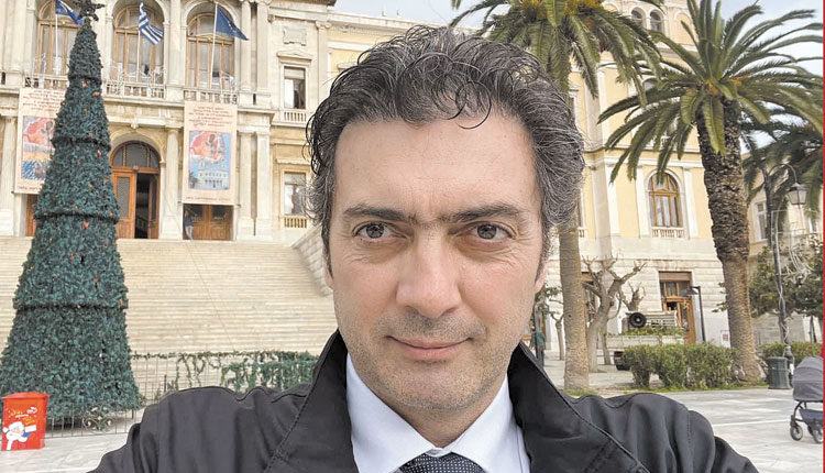 Ο κ. Αντώνης Επιτροπάκης