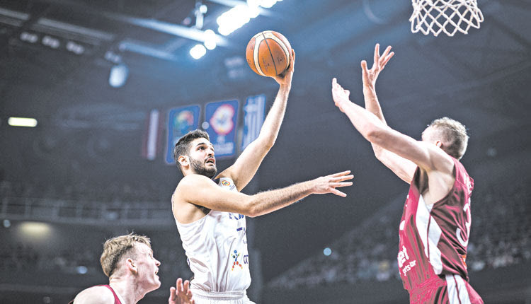   O Mαντζούκας πέτυχε χθες τους πρώτους του πόντους με την Εθνική