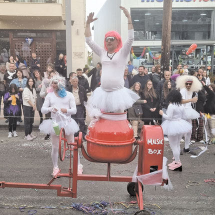 Πλήθος κόσμος συνέρρεε στα Μάλια