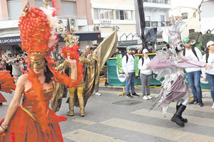 Το Ρέθυμνο έζησε σε ρυθμούς καρναβαλιού
