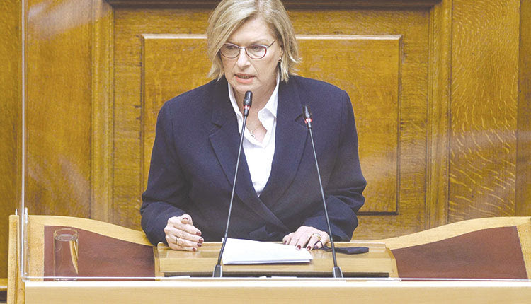 H αναπληρώτρια υπουργός Υγείας Μίνα Γκάγκα